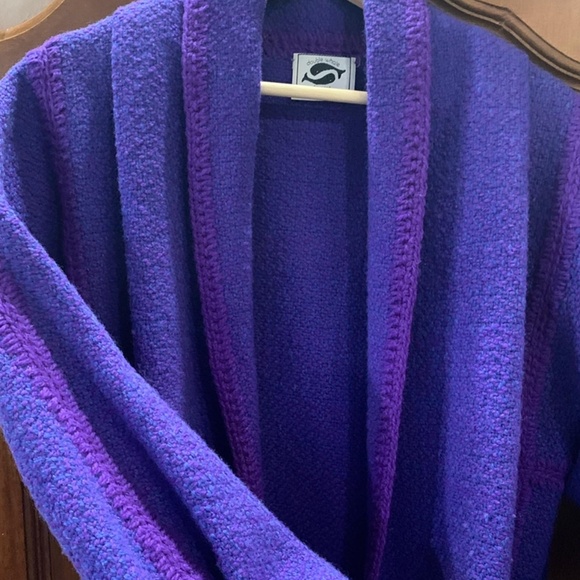 Knitted coat made by Double Whale Textiles - Picture 1 of 3